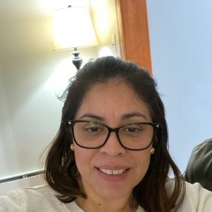 Meet your Posher, Kenia